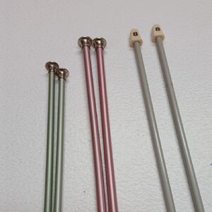 Knitting Needles Set - Sizes 8 & 10